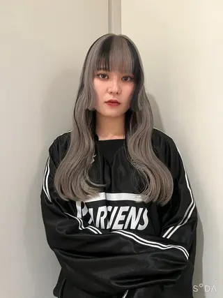 ロング カラー ヘアアレンジ ツガミ リナのヘアスタイル