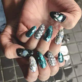 ネイル 中牟田 彩水のネイルデザイン