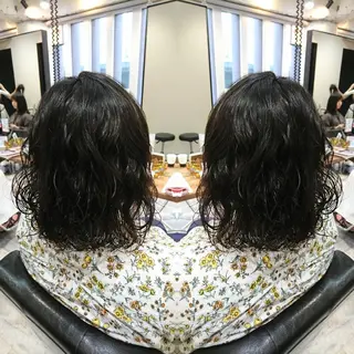 ミディアム パーマ ACROあべの店所属・艶カラー/インナー /グラデ/大西小百合のヘアスタイル