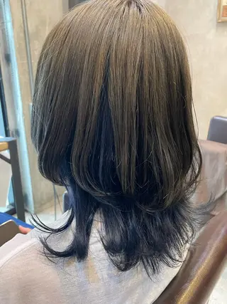 ミディアム カラー 樋川 早紀のヘアスタイル