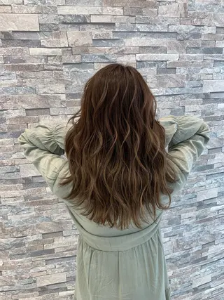 ミディアム カラー カラーと言ったら SAWARAのヘアスタイル