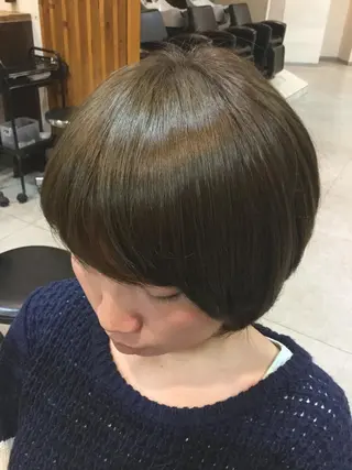 ショート カラー 平 一裕のヘアスタイル