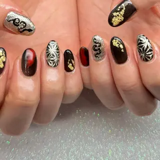 ネイル VIERU 🌈🎀💖のネイルデザイン