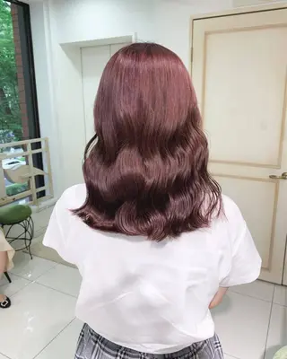 ミディアム カラー ハネエクステ🪽🫧 hinano🎀のヘアスタイル