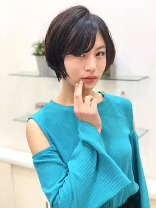 ショート カラー ディレクター ノナカのヘアスタイル