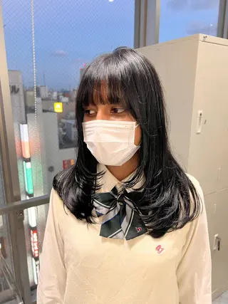 ミディアム カラー D.I.E.V.A  銀座所属・💕韓国レイヤー× 艶髪 宮内諒💕のヘアスタイル