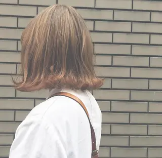 ショート カラー ブリーチ、パーマ 西部笑のヘアスタイル