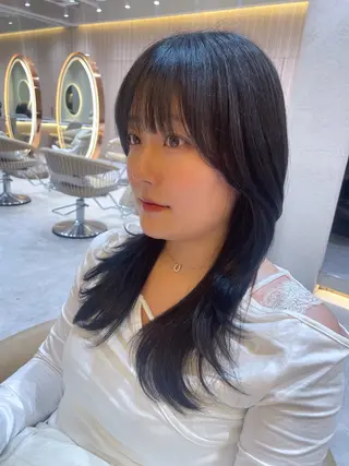 セミロング ブリーチ🌟リタッチ 🎠KANON🎡のヘアスタイル