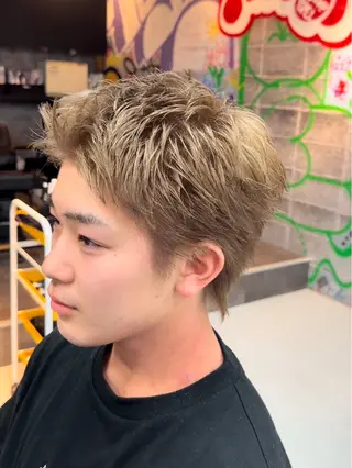 ショート メンズならお任せ フェザー／波巻きのヘアスタイル