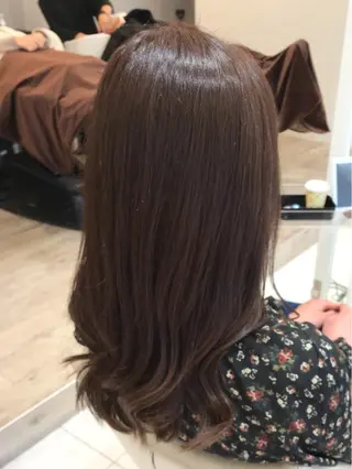 ロング カラー 保子 祐里香のヘアスタイル