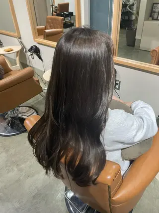 カラー まつやま さおりのヘアスタイル