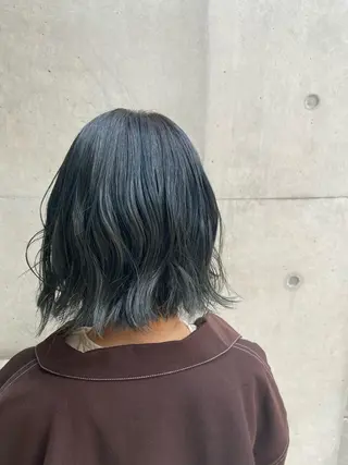 ショート なつめ🐶ショート ベージュカラーのヘアスタイル