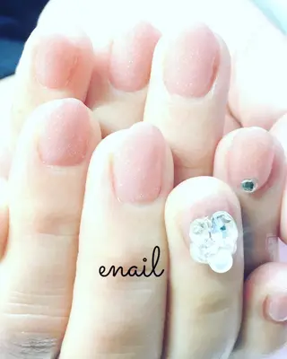 ネイル e.nail所属・和賀井 恵理のネイルデザイン
