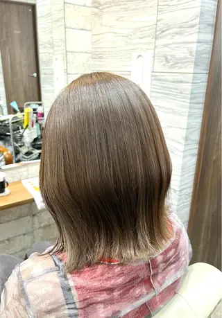 ミディアム 橋本 桂のヘアスタイル