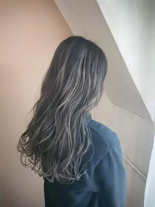 カラー ロング 艶髪✨ブリーチ職人 井手正康のヘアスタイル