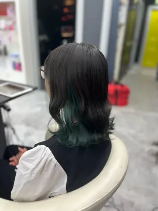 ミディアム white.梅田所属・White梅田  ／ COCOのヘアスタイル