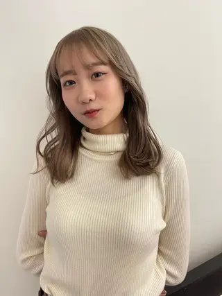 セミロング カラー zestKalon 🔗IBUのヘアスタイル