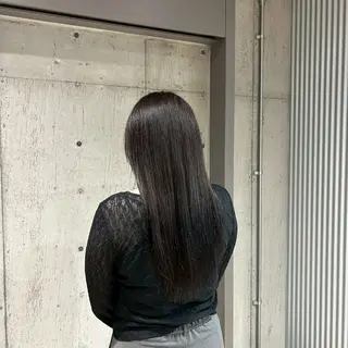 ロング カラー 艶ワンカラー /タイガ🐯のヘアスタイル