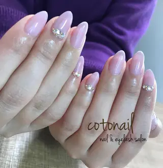 ミディアム ネイル ツメトマツゲ .のネイルデザイン