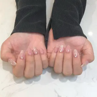 ネイル Raviy  新宿店所属・わたなべ あやかのネイルデザイン