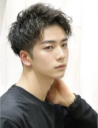 ショート パーマ メンズ 加藤 いくみのヘアスタイル