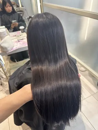 よねけん😁 透明感/艶感のヘアスタイル