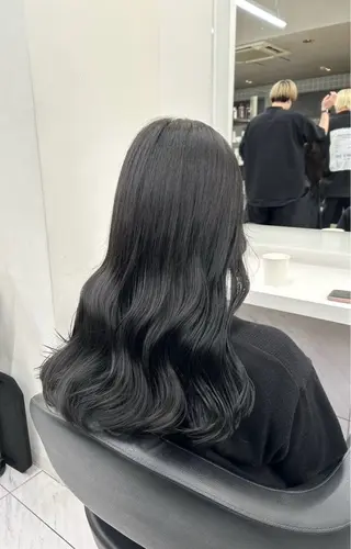 ロング カラー 🇰🇷韓国っぽ 透明感🇰🇷胡海のヘアスタイル