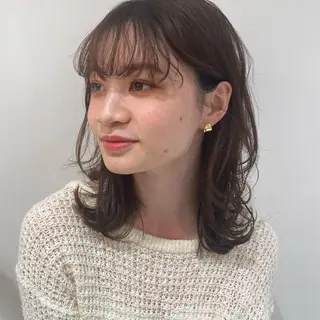 セミロング カラー ヒラノホナミ 🫧髪質改善🫧のヘアスタイル