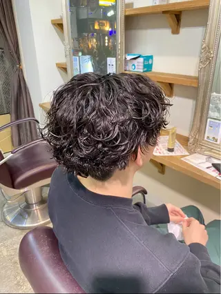 ショート パーマ メンズ パーマ特化/フェザー パーマシャドウ/真生のヘアスタイル