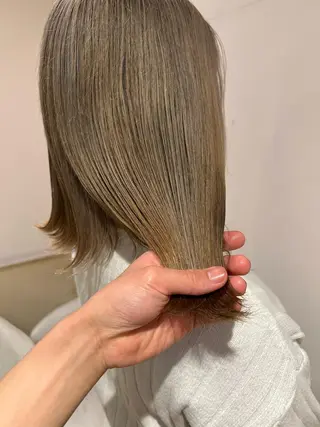 ミディアム カラー レイヤー×髪質改善 マネージャー安藤光司のヘアスタイル