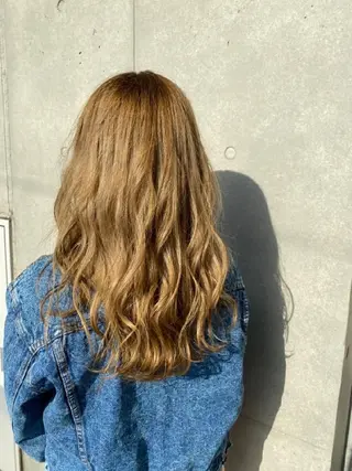 ロング カラー 渡辺 愛枝/艶カラー🩵のヘアスタイル