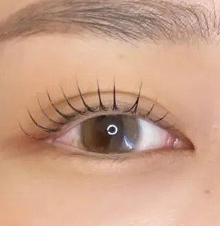 マツエク・マツパ 目元・まつパ・美肌フ ェイシャル谷町四丁目のマツエク・マツパデザイン