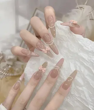 ネイル AB マツエクネイルサロンのネイルデザイン