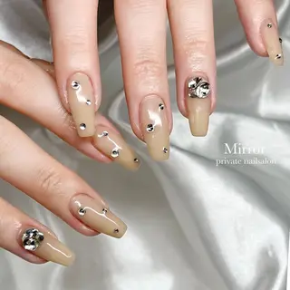 ネイル nailsalon Mirrorのネイルデザイン