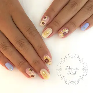 ネイル Sympa 𝓜iwako🐰ᩚのネイルデザイン