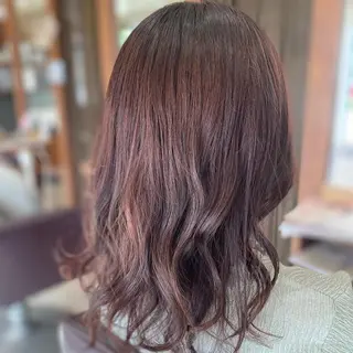 セミロング 加藤 実穂のヘアスタイル