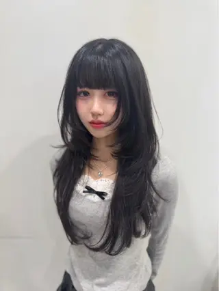 ロング カラー ヘアアレンジ 韓国レイヤーカット /韓国トレンドカラーのヘアスタイル