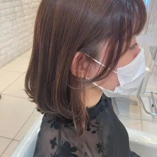 ミディアム カラー BiBi 藪 菜月のヘアスタイル