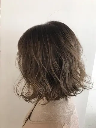 ミディアム カラー 渋谷ブリーチカラー 韓国ヘアyuikoのヘアスタイル