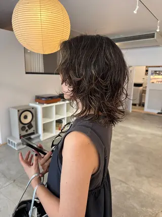 ミディアム パーマ noi所属・岡崎パーマ 岡山裕成のヘアスタイル