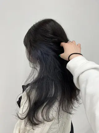カラー 冬の透明感暗髪❄️ トレンドカラー❄️のヘアスタイル