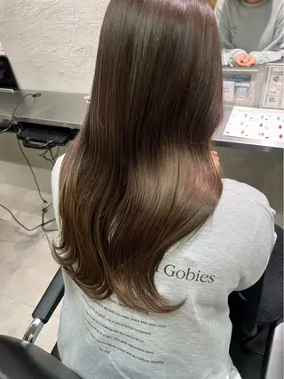 カラー 小浦 花澄のヘアスタイル