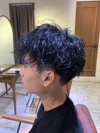 ショート パーマ メンズ 西村　弘輝 パーマ/艶髪カラーのヘアスタイル