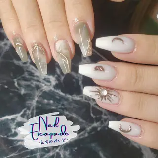 ミディアム ネイル クロキ 。のネイルデザイン