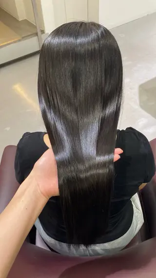 ロング ️🫧透明感カラー& 髪質改善🎀いさきのヘアスタイル