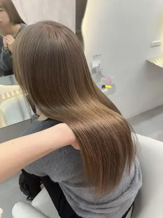 ロング カラー Maho ブリーチモデル募集中のヘアスタイル