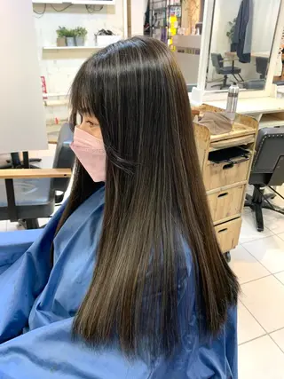 ロング 髪質改善ストレート/ ブリーチ／渋谷　福田のヘアスタイル