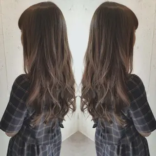 ロング あらき ちさとのヘアスタイル