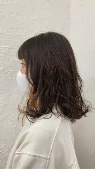 ミディアム カラー パーマ ヘアアレンジ Agu hair mieux宮崎大塚店所属・デザインカラー✨ 日高桃佳のヘアスタイル