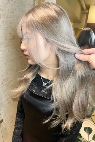 セミロング カラー matiz マティス 表参道所属・💙アンブレラカラー 髪質改善 丸尾】のヘアスタイル
